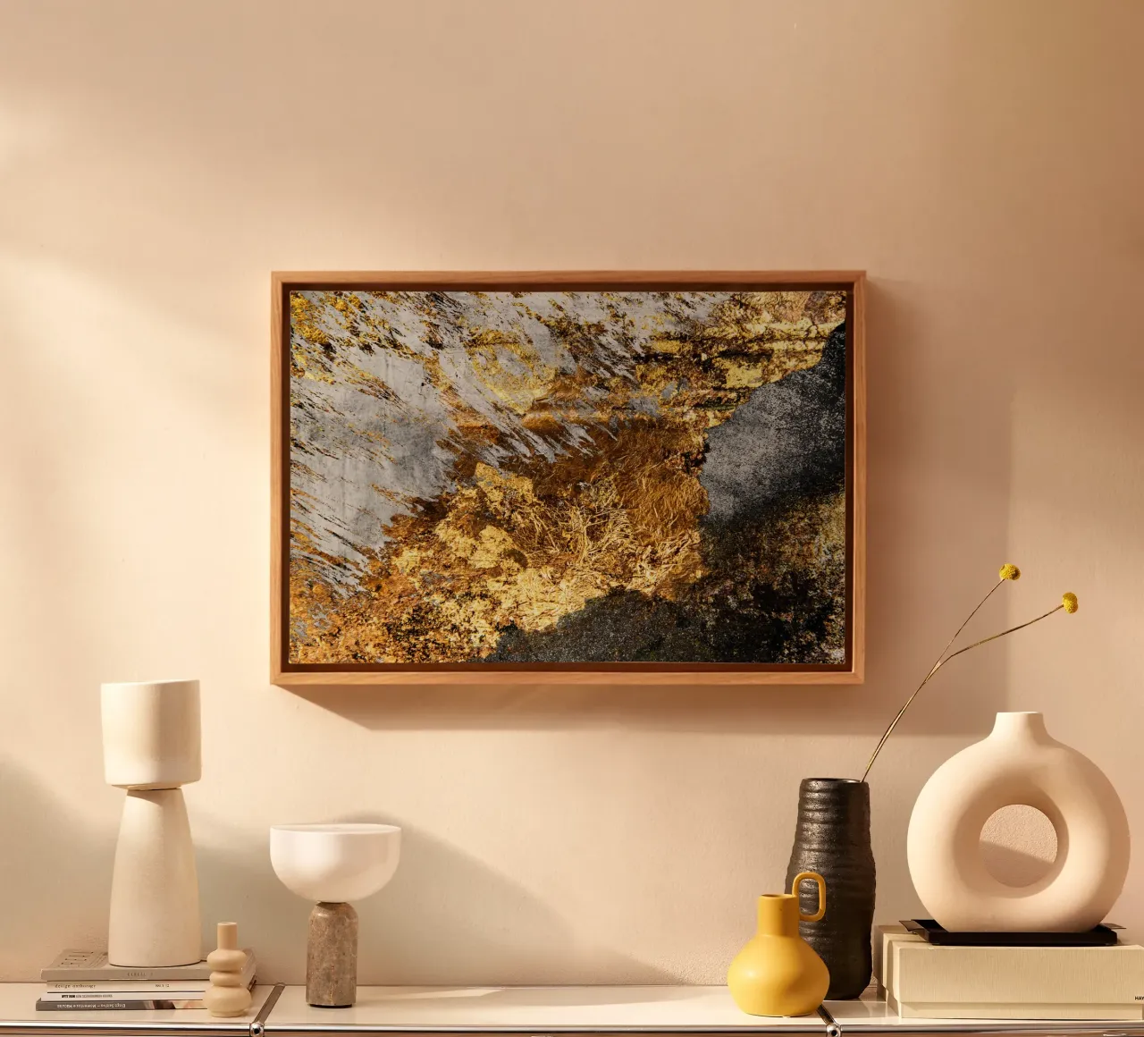 Black and Gold Abstract tela con Cornice a cassetta da Artsy Bessy
