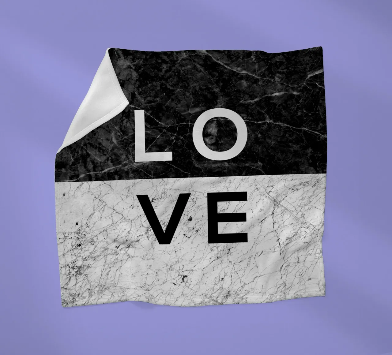 Amore in bianco e nero Citazione coperta in pile da Orara Studio