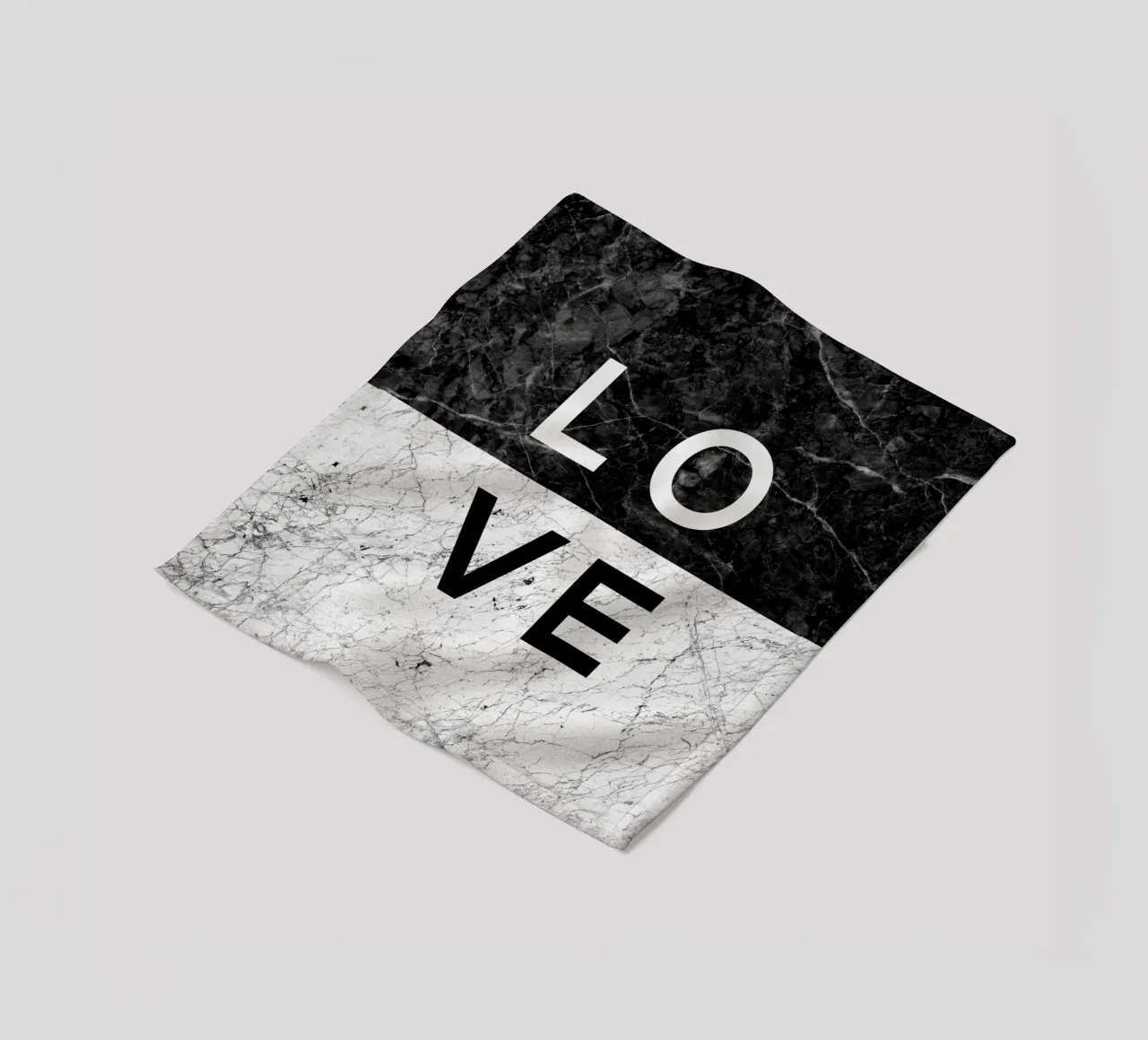 Amore in bianco e nero Citazione coperta in pile da Orara Studio