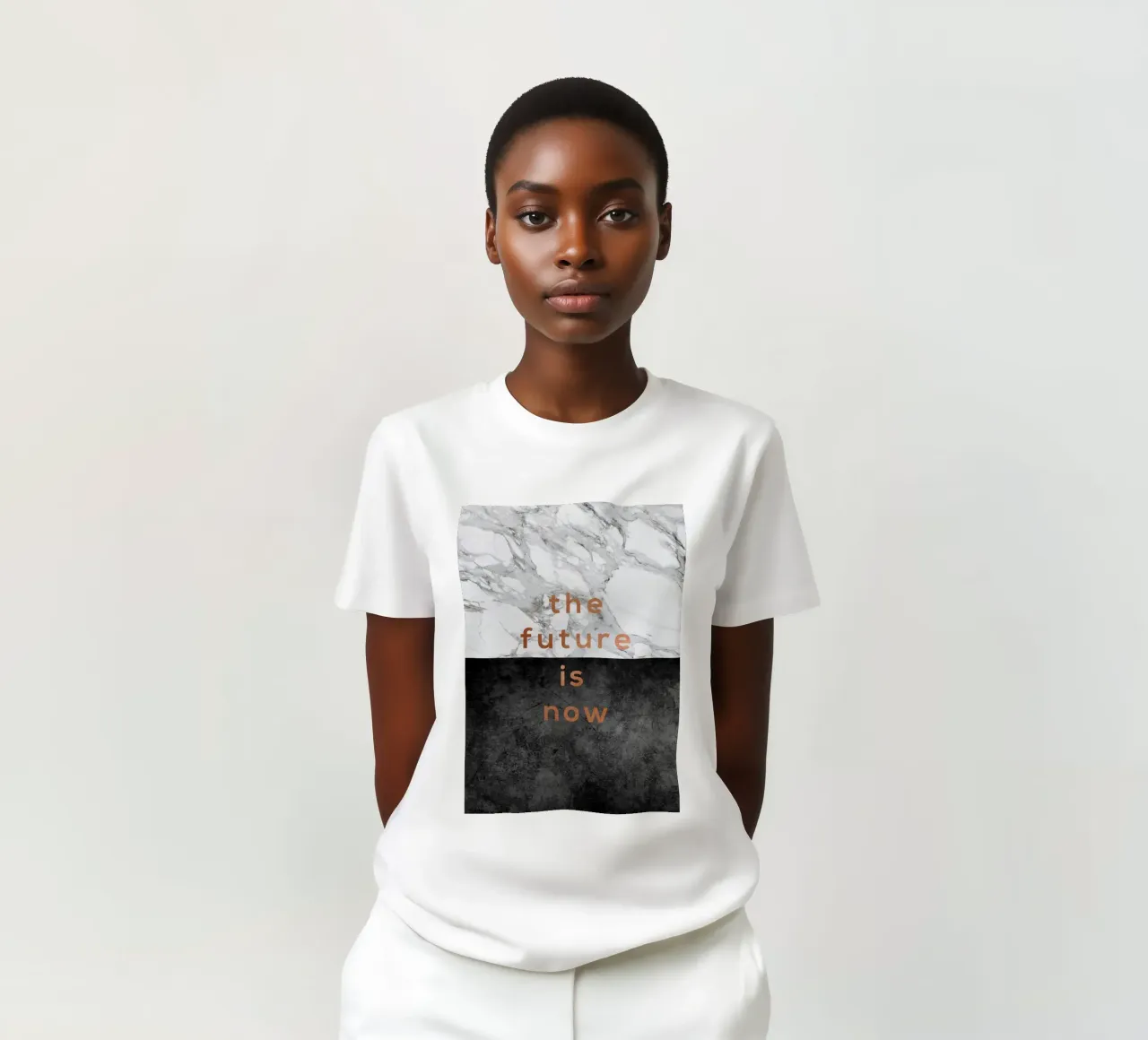 Il futuro è adesso t-shirt da Orara Studio