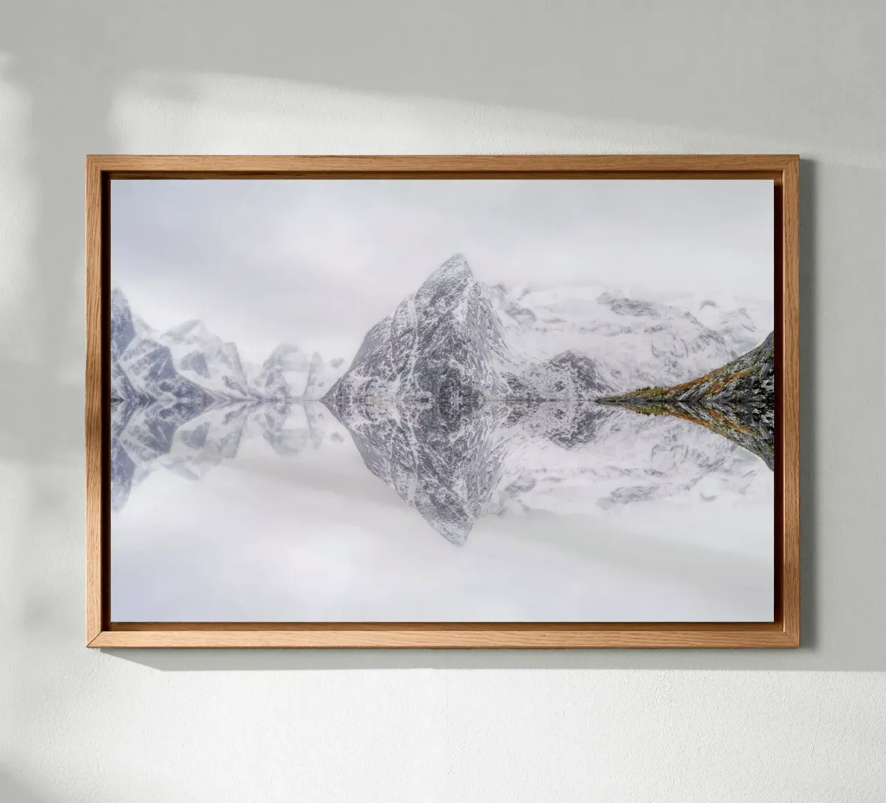 Lofoten Reflection - Ignacio Palacios tela con Cornice a cassetta da Pictufy