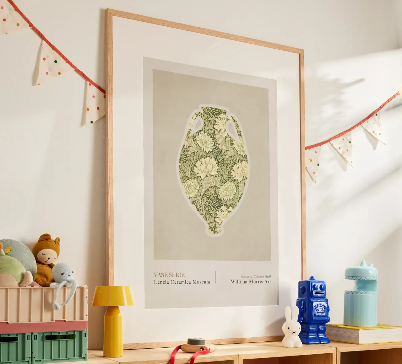 Emel Tunaboylu - William Morris - Vaso greco 10 poster con telaio in legno da The Artcircle