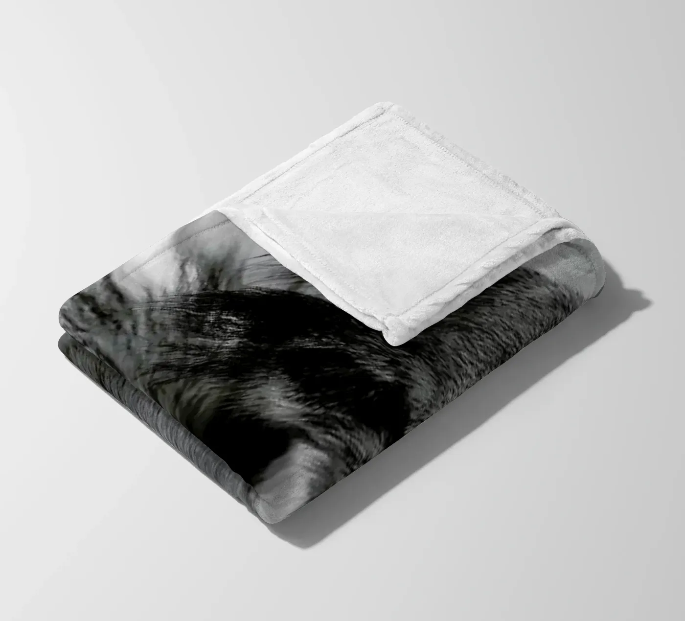 The Squirrel coperta in pile da Studio One