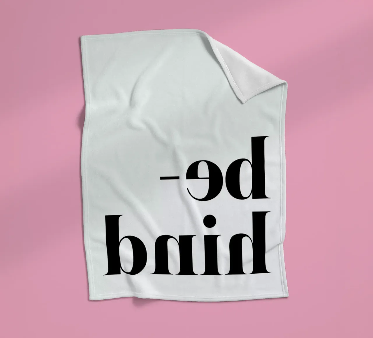 Behind fleecedeken van The Wall Shop