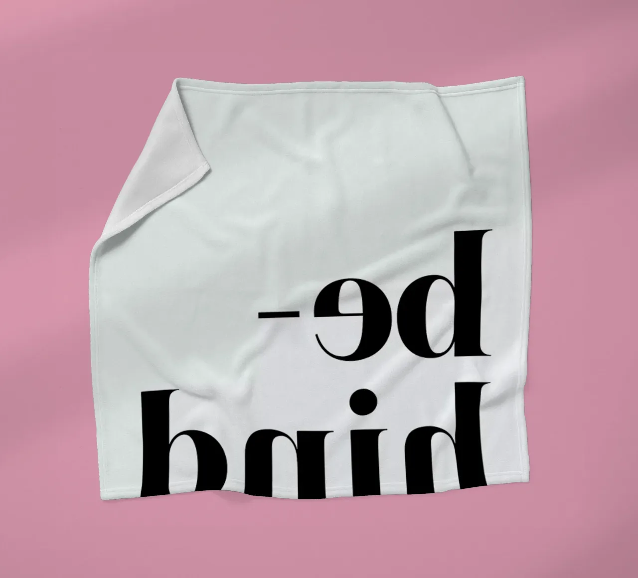 Behind fleecedeken van The Wall Shop