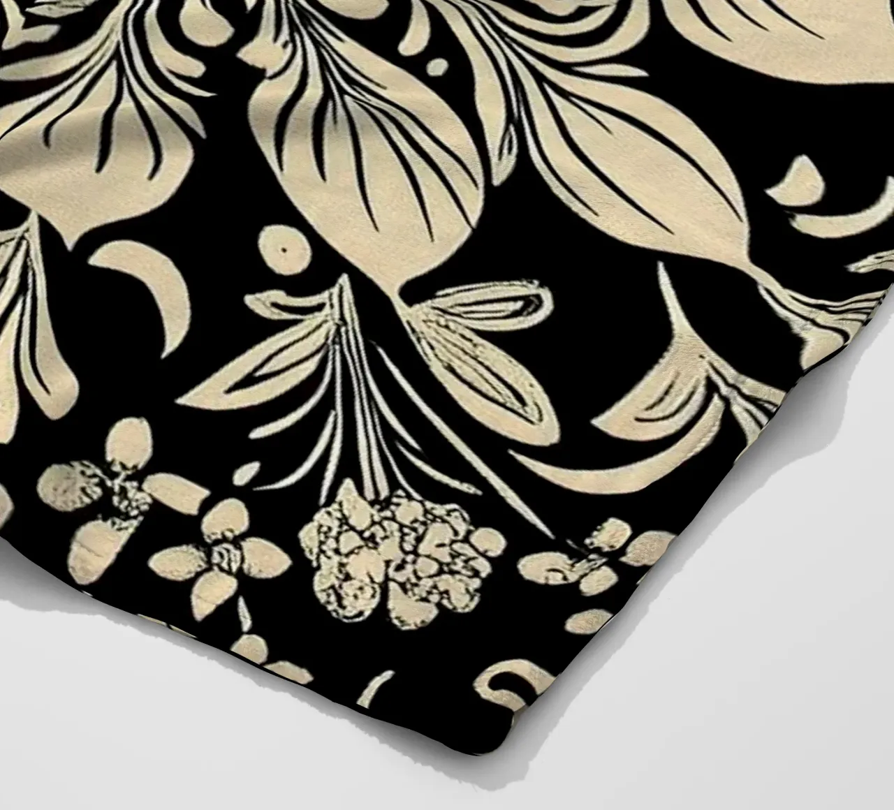 William Morris "The Circle of Creation: Mandalas Unleashed" coperta in pile da Nikis Art Studio