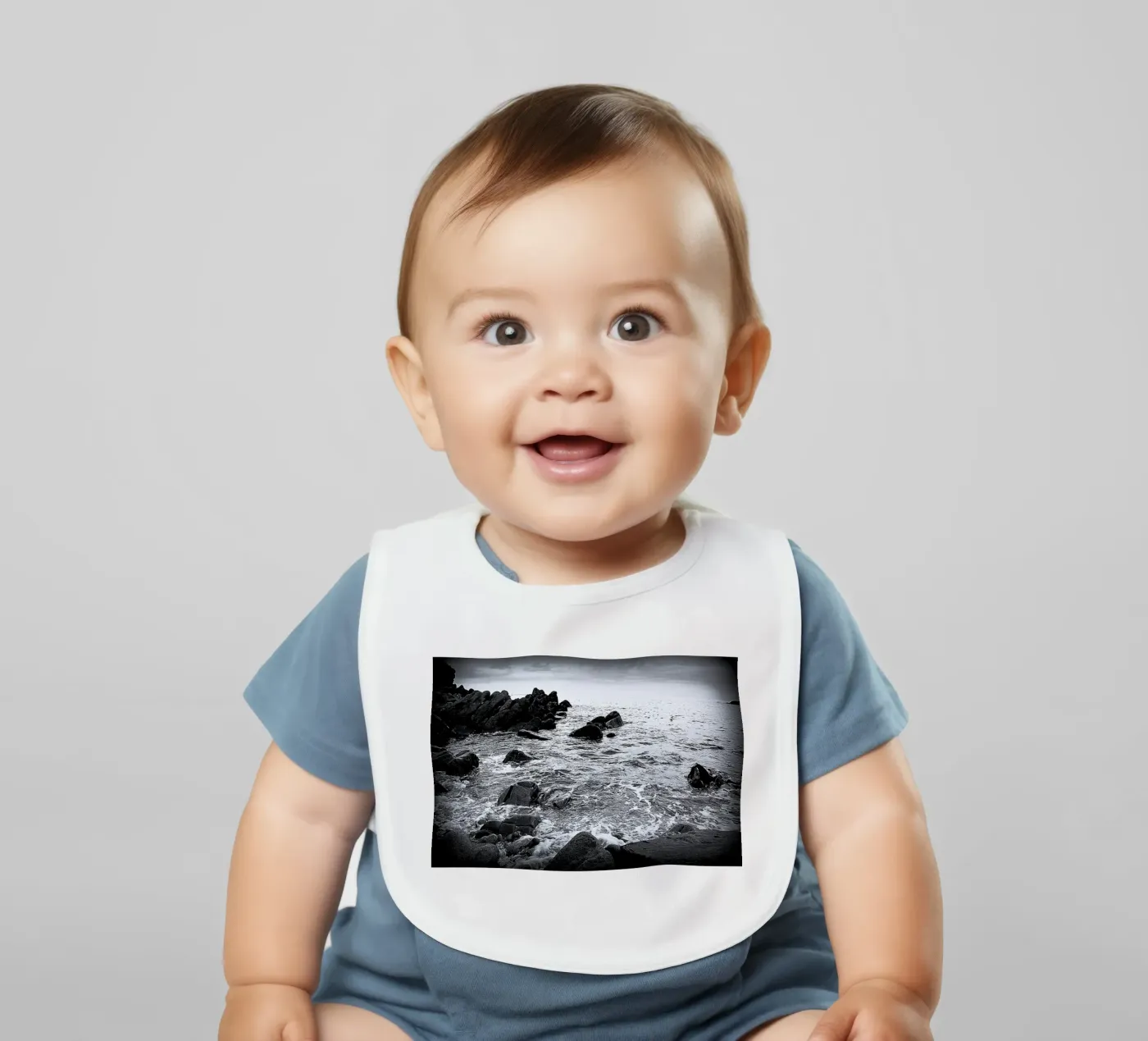 BW3 Babylätzchen von Thierry vobmann photography