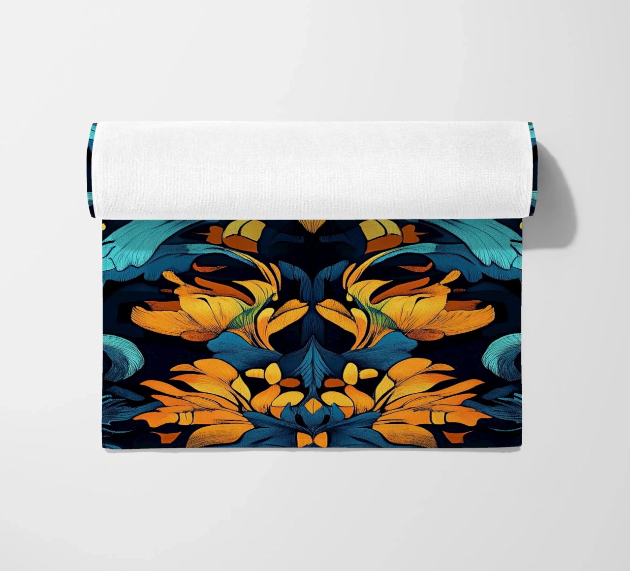 William Morris "Timeless Elegance: Patterns of William Morri serviette de plage de Nikis Art Studio