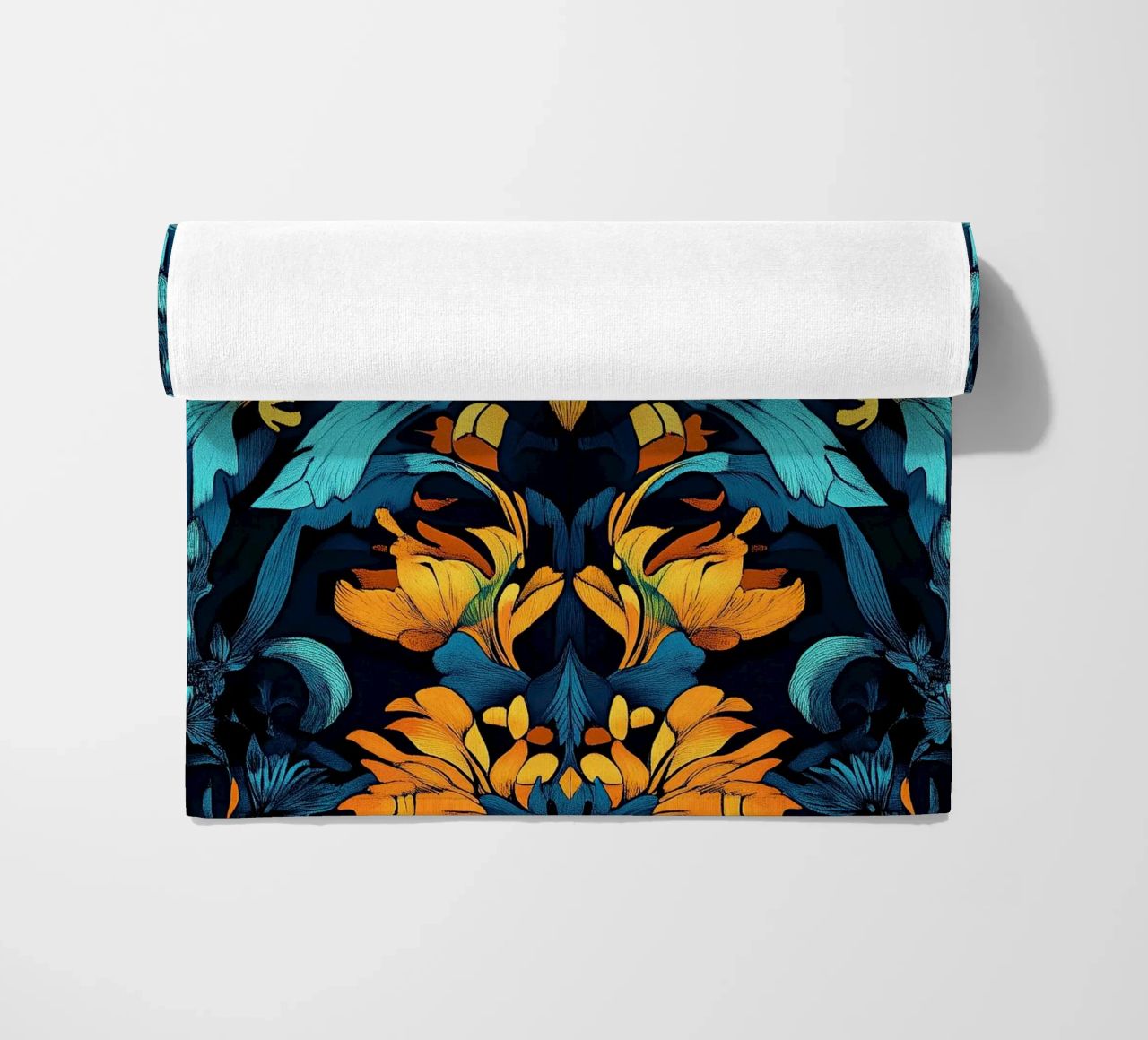 William Morris "Timeless Elegance: Patterns of William Morri serviette de plage de Nikis Art Studio