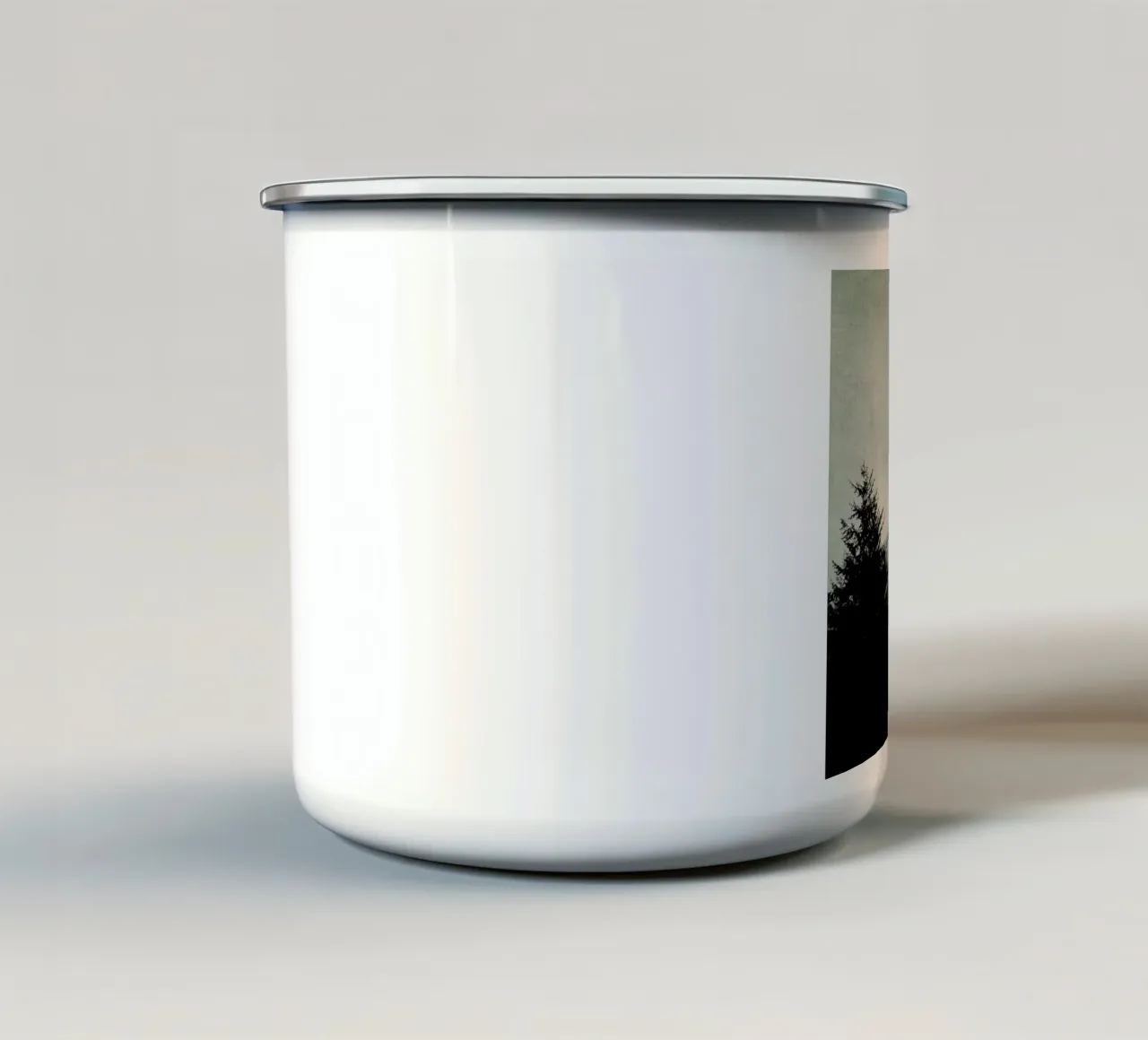Brave the Storm tazza in smalto da Robin Delean
