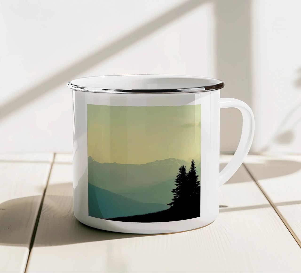 What A Wonderful World tazza in smalto da Robin Delean