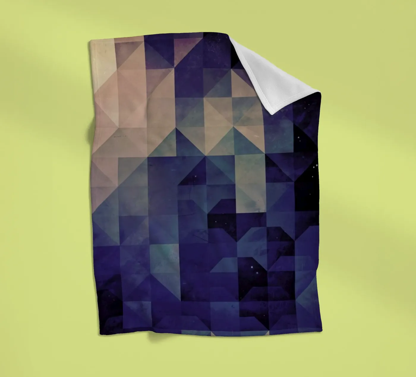 Hystyry fleece blanket by Spires