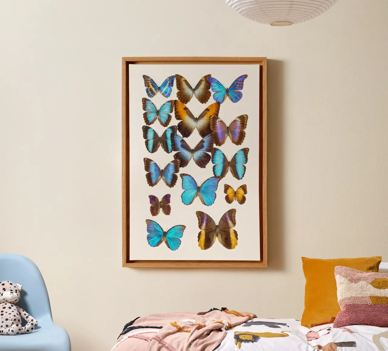 Wings of Tranquility: Exotic Butterflies tela con Cornice a cassetta da Curious Collections by Marielle Leenders