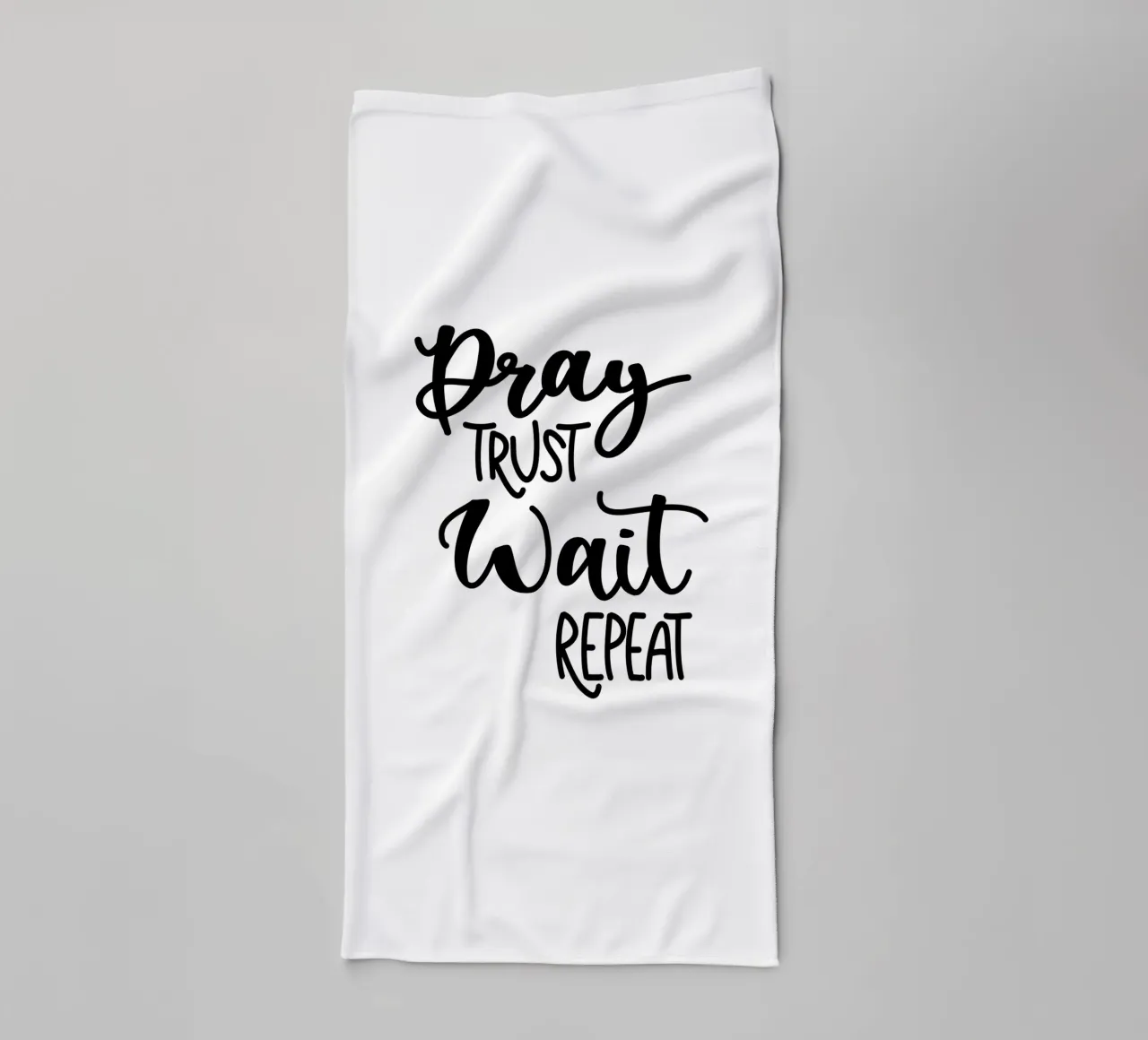 Pray trust wait repeat asciugamano da bagno da Letters of Love