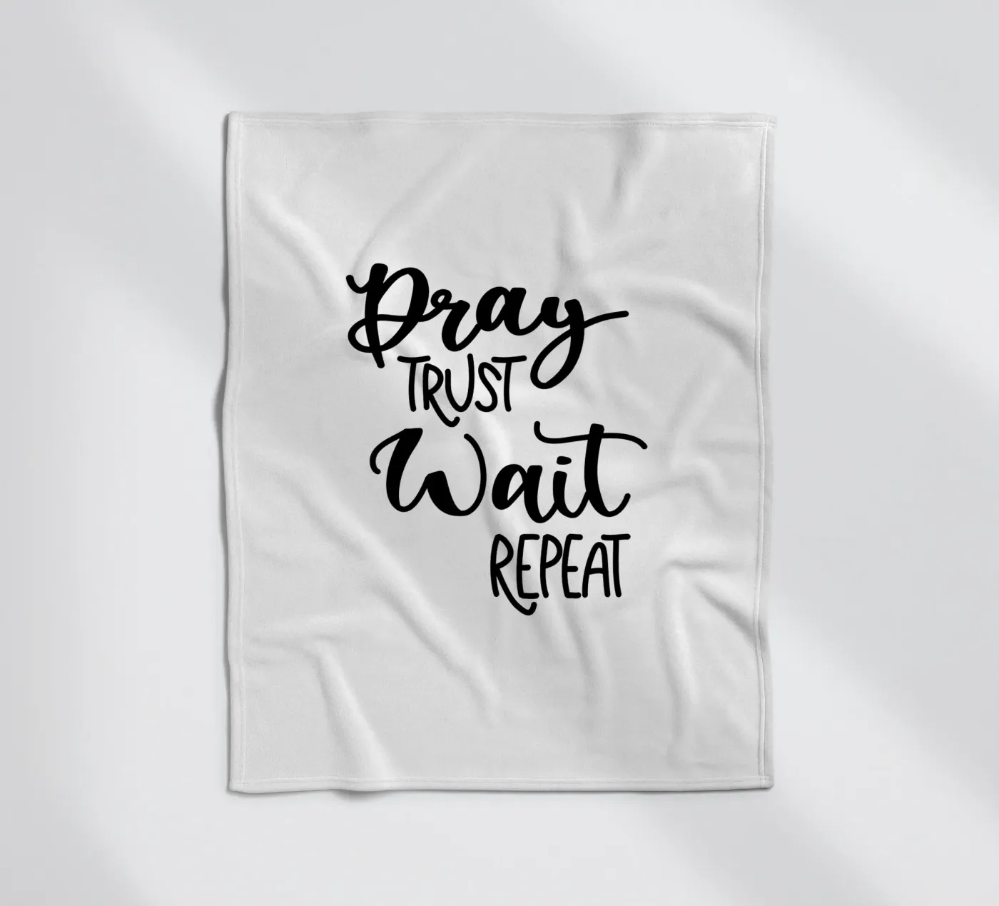 Pray trust wait repeat Fleecedecke von Letters of Love