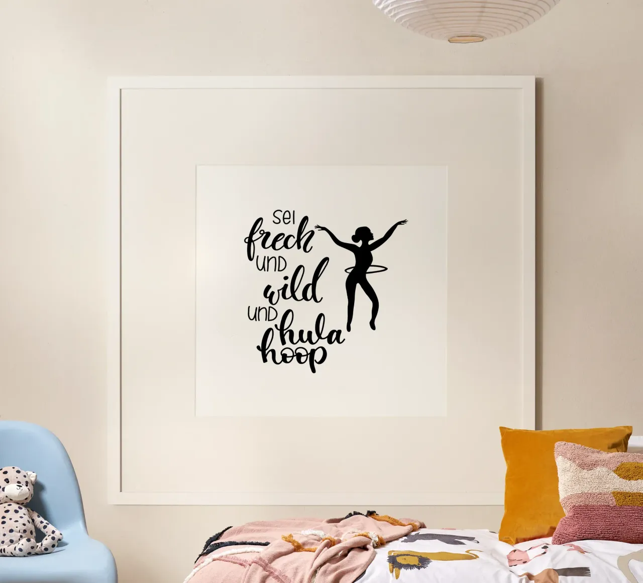Hula Hoop Tänzerin poster con telaio in plastica da Letters of Love