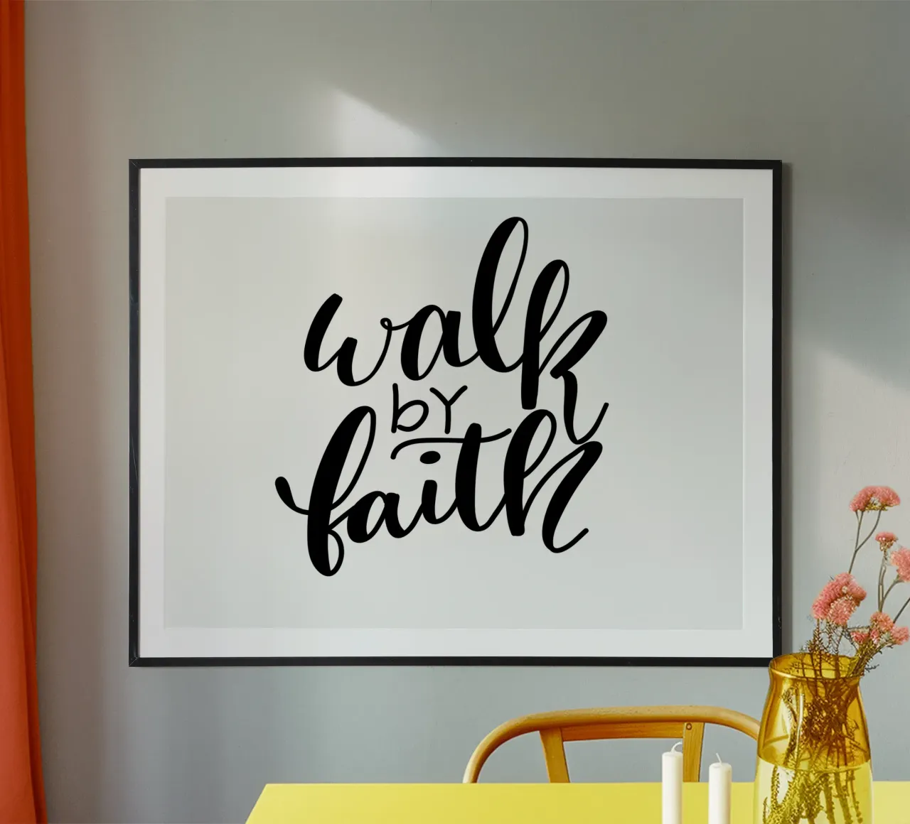 Walk by faith poster con telaio in plastica da Letters of Love