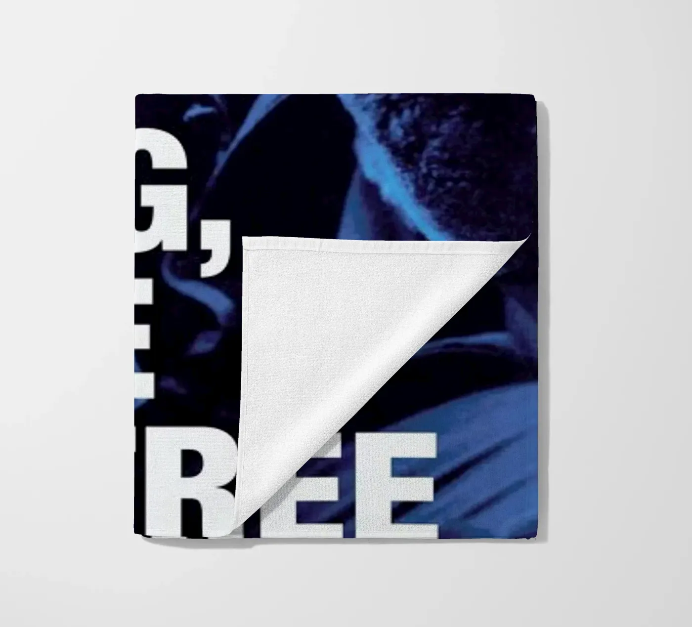 Wilde beach towel by Fists Et Lettres