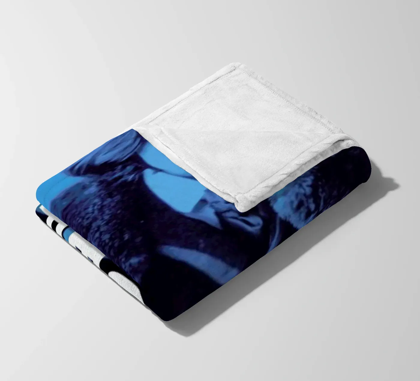 Wilde fleece blanket by Fists Et Lettres