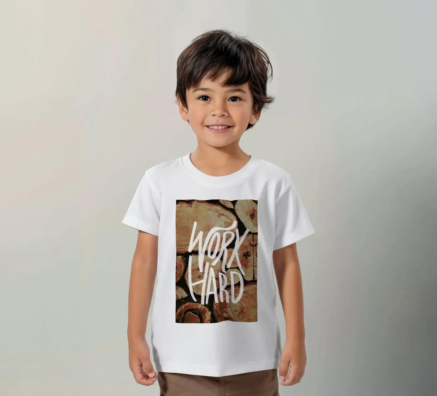 Work Hard Kinder T-Shirt von Leah Flores