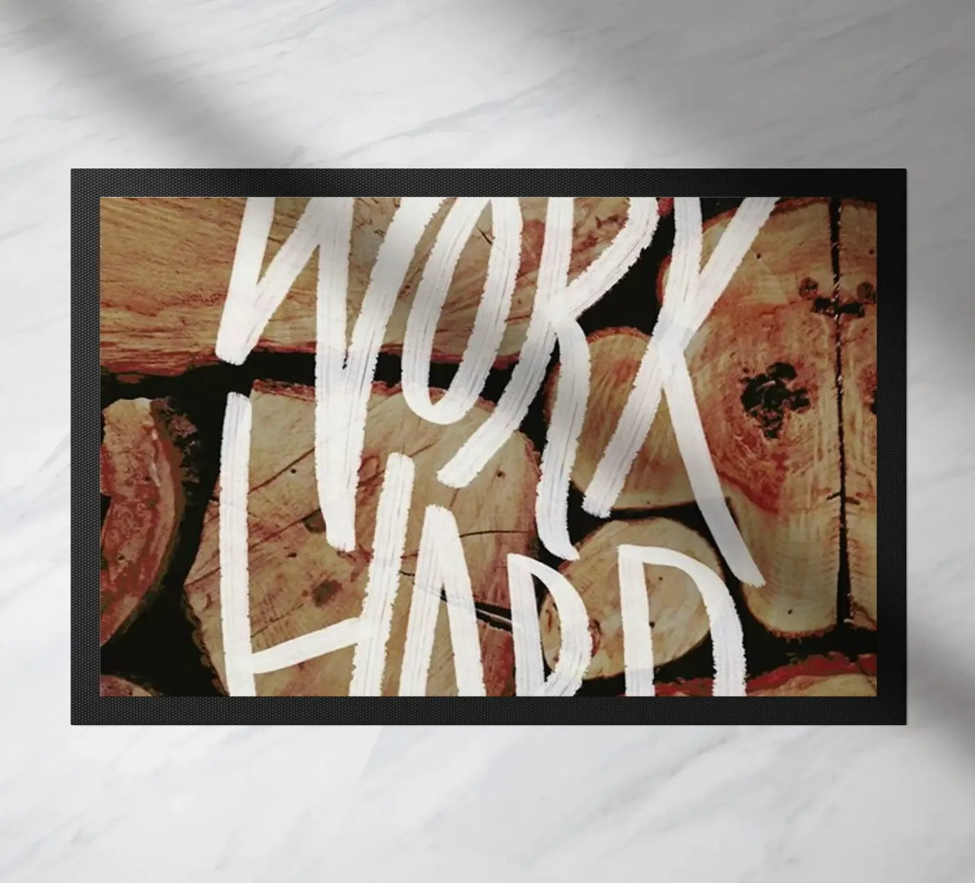 Work Hard deurmat van Leah Flores