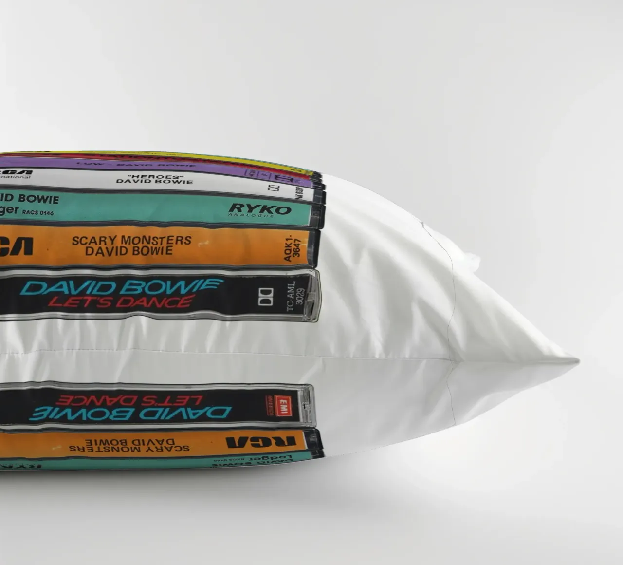 David Bowie - Album raccolti - Stampa musicassetta cuscino da MrMustardPrints