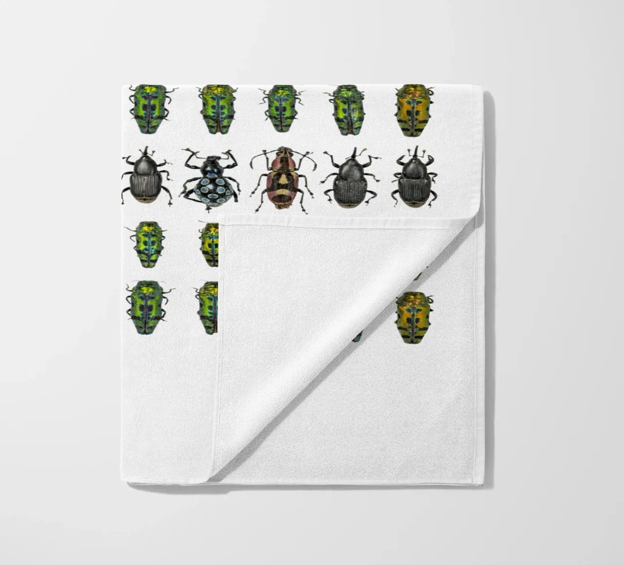 Tiny Wonders: Miniature Insects telo mare da Curious Collections by Marielle Leenders