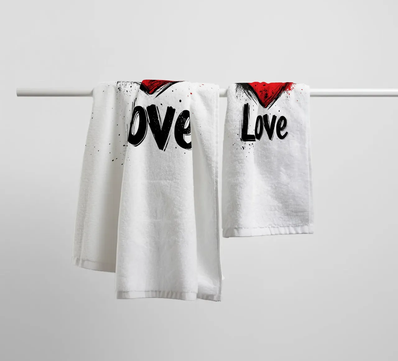 Cuore d'amore rosso dinamico asciugamano da bagno da Autofocus