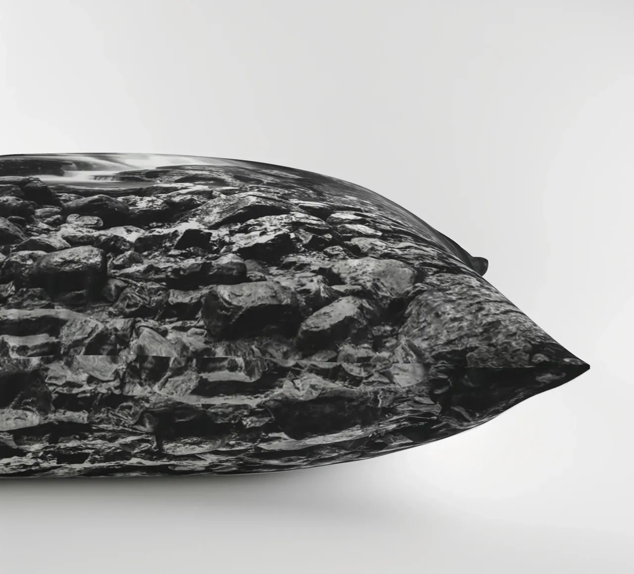 Cascate dei Minatori Mono cuscino da Dave Hare Photography