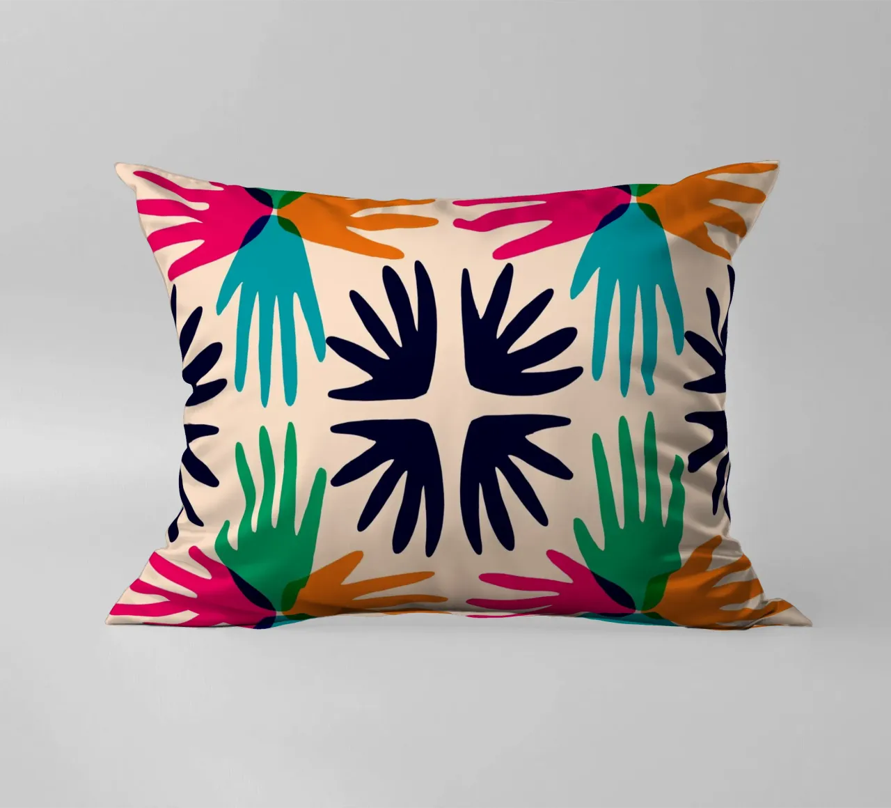 Hands abstract tile cuscino da Studio Fiamma