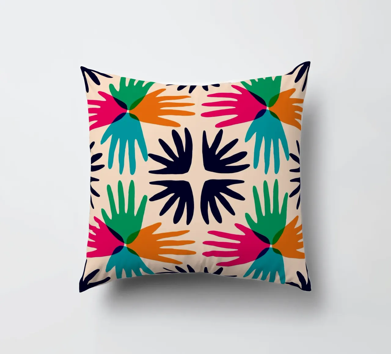 Hands abstract tile cuscino da Studio Fiamma