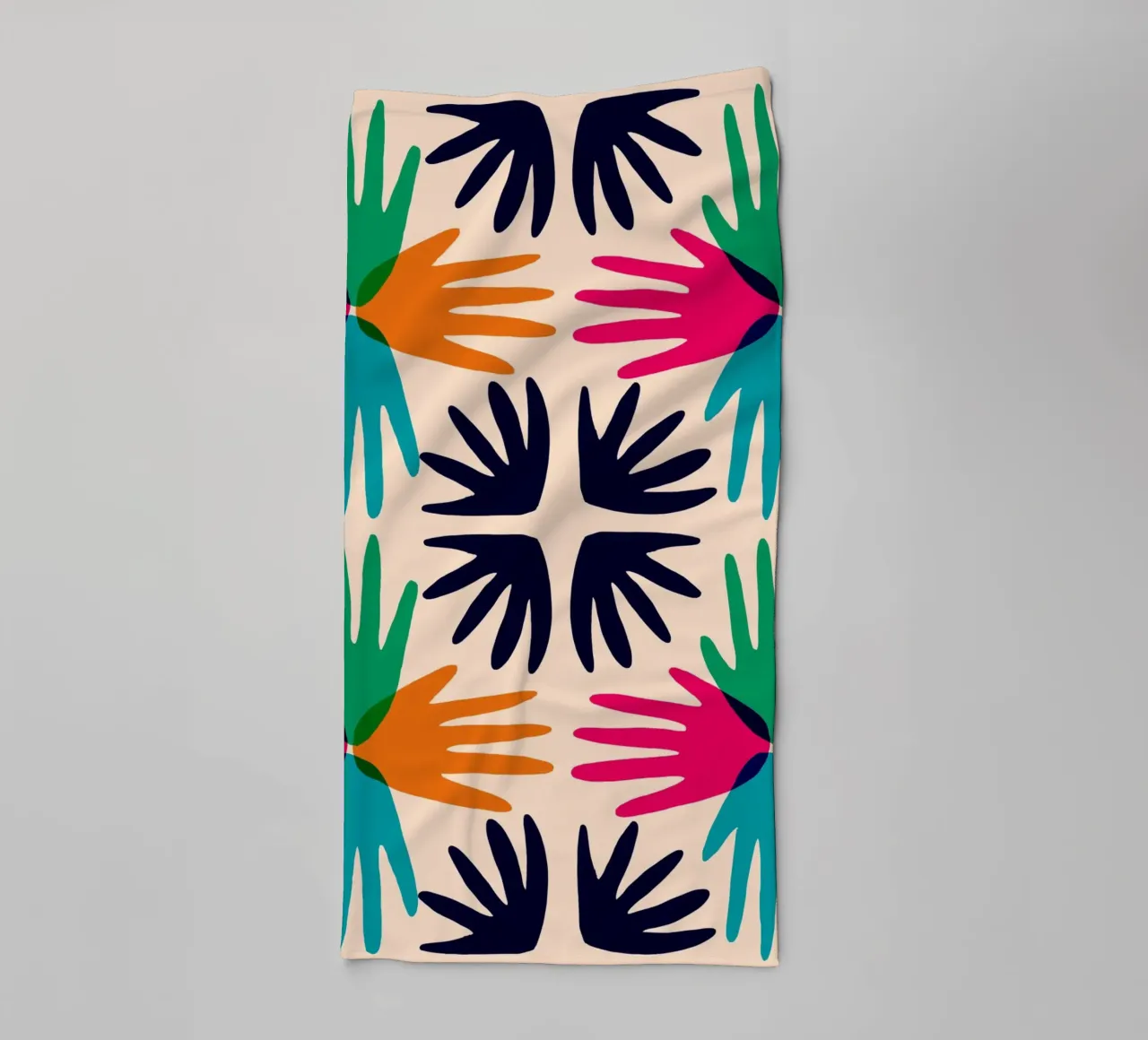 Hands abstract tile asciugamano da bagno da Studio Fiamma