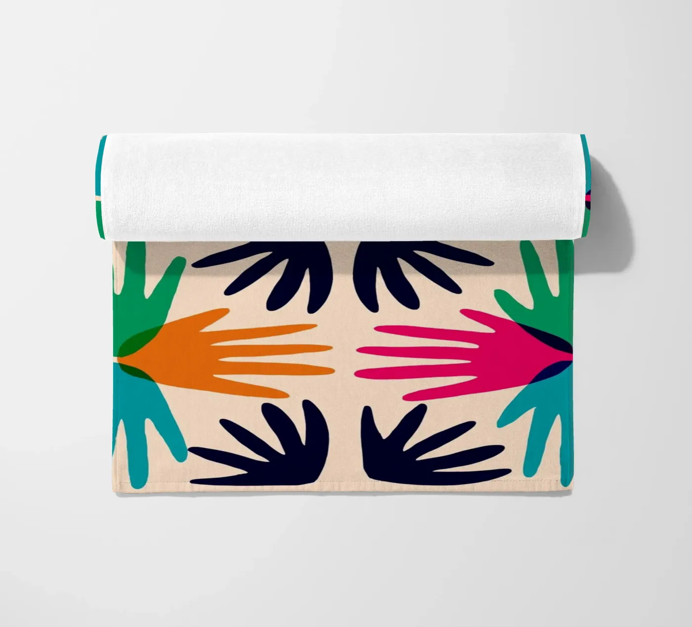 Hands abstract tile telo mare da Studio Fiamma