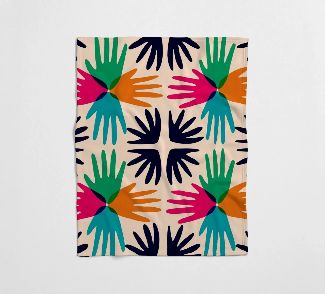 Hands abstract tile coperta in pile da Studio Fiamma