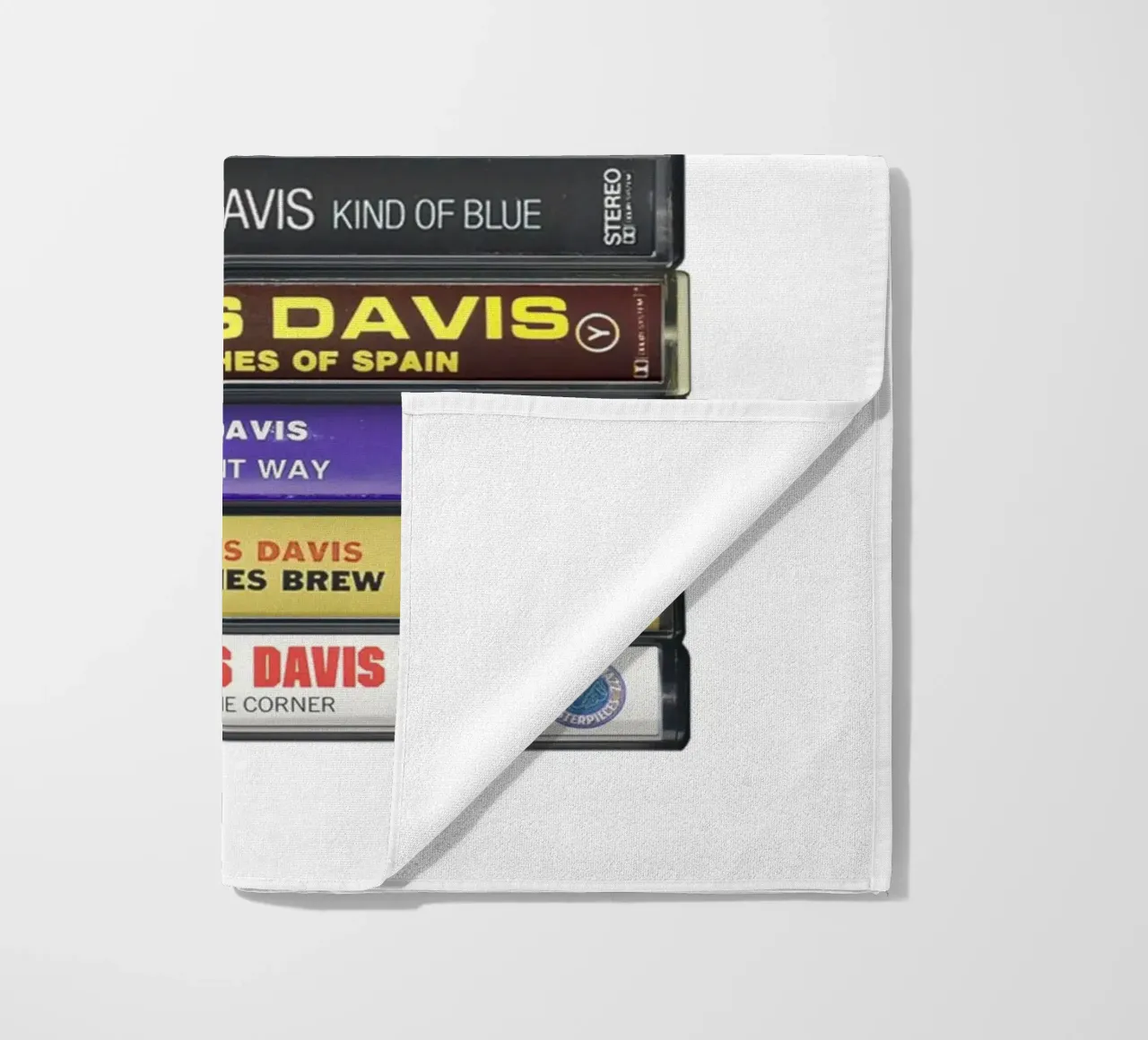 Miles Davis - Album raccolti - Stampa su cassetta telo mare da MrMustardPrints
