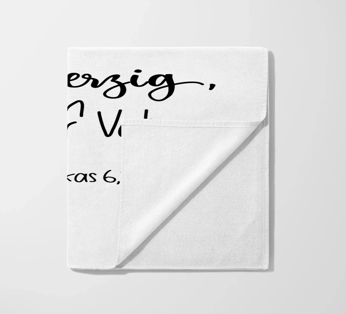 Seid barmherzig Strandtuch von Letters of Love
