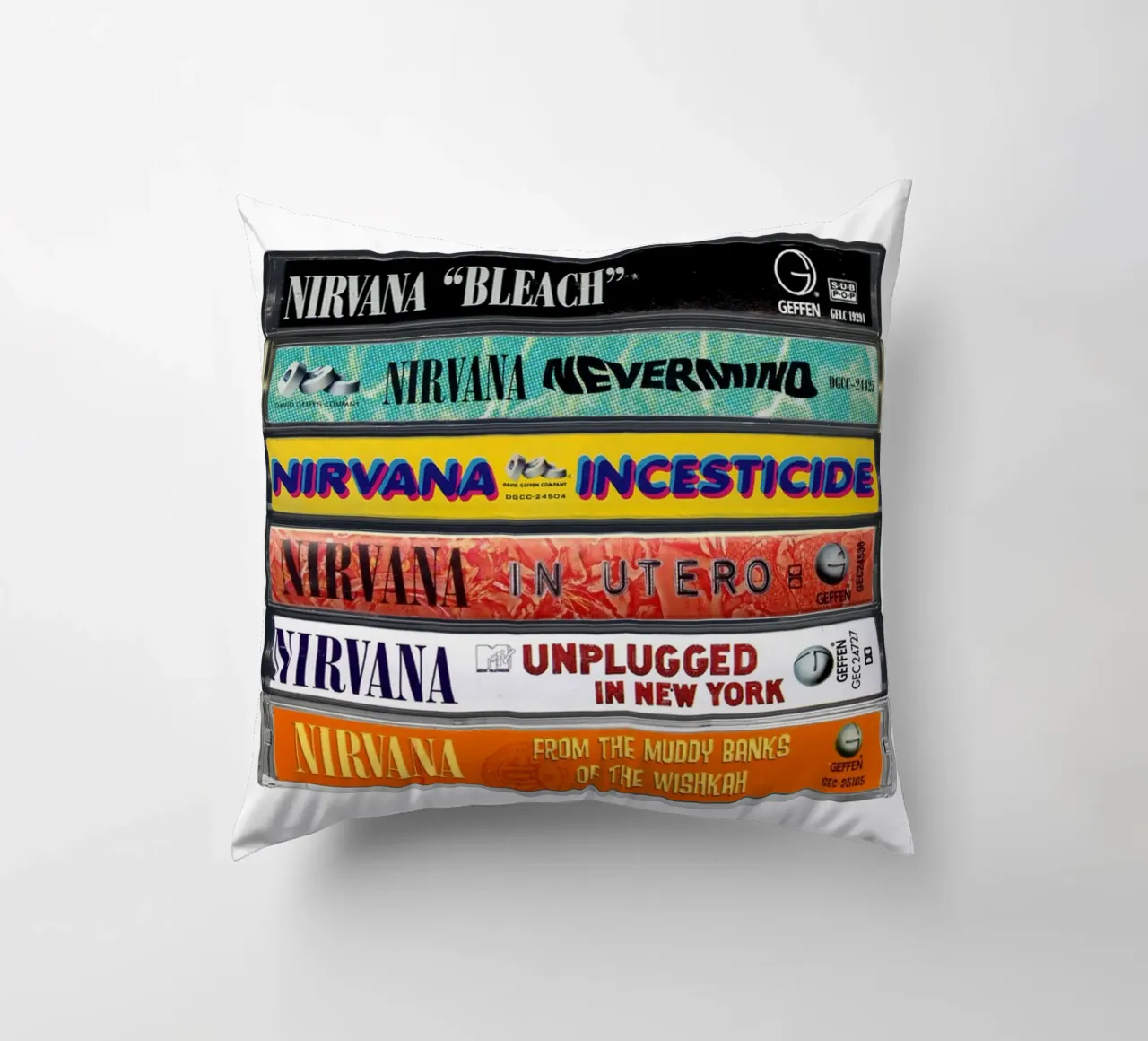 Nirvana - Album raccolti - Stampa musicassetta cuscino da MrMustardPrints
