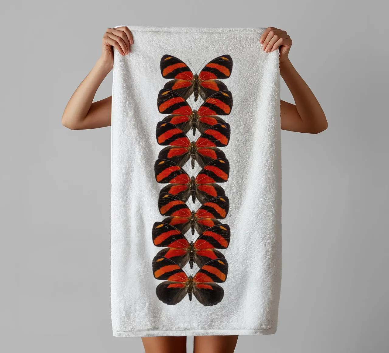 Rosso radioso: Piccole farfalle asciugamano da bagno da Curious Collections by Marielle Leenders