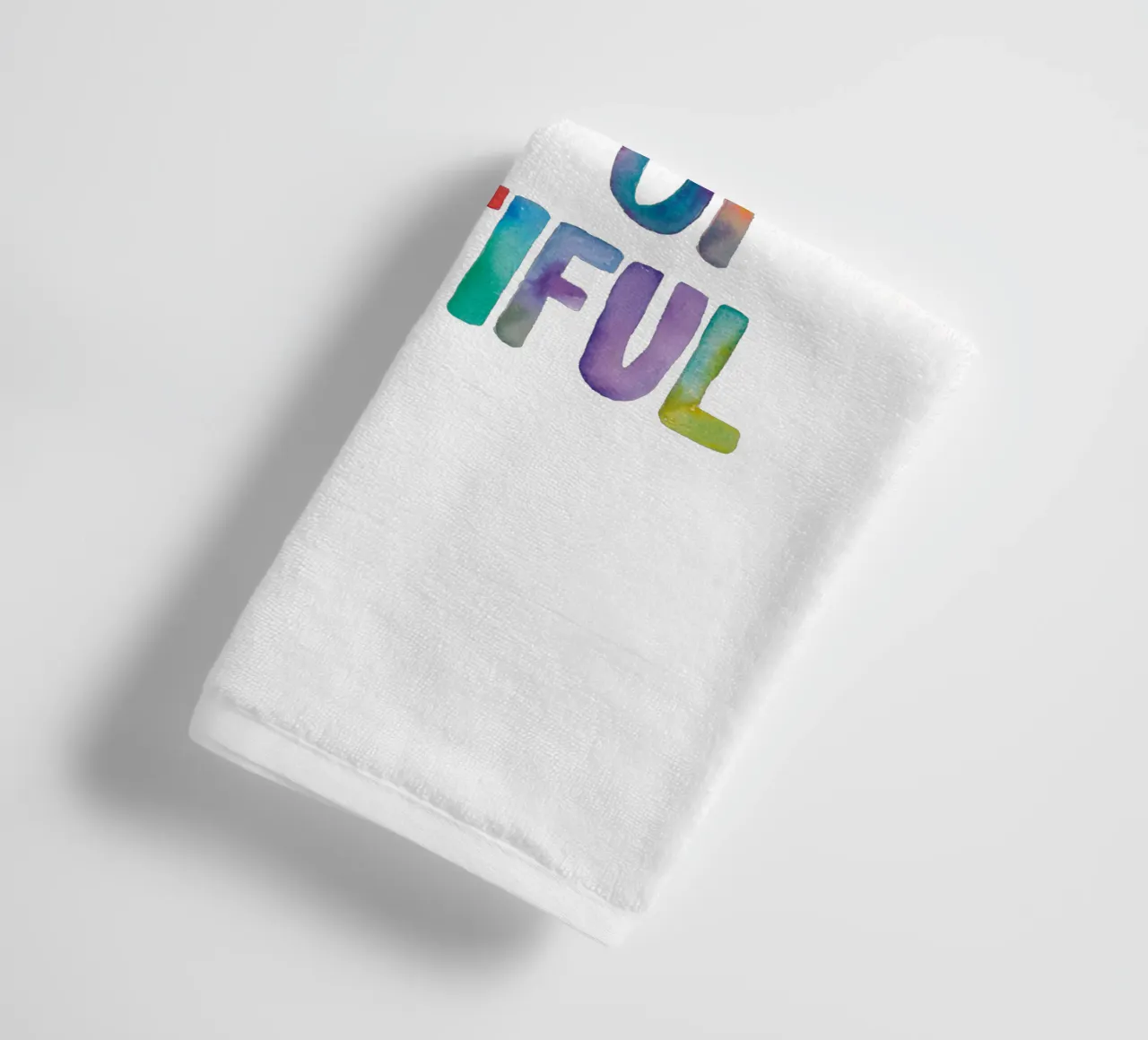 Be Your Own Kind of Beautiful Rainbow Typography Design asciugamano da bagno da THE MOTIVATED TYPE