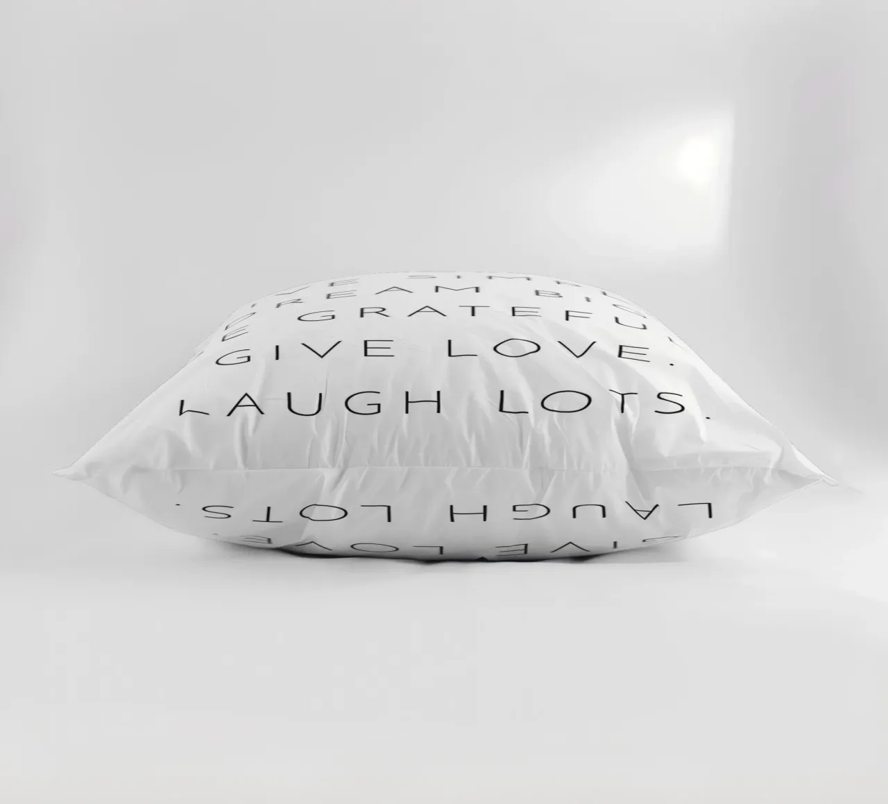 Live Simply - Ispirazione di design minimalista cuscino da Whole©