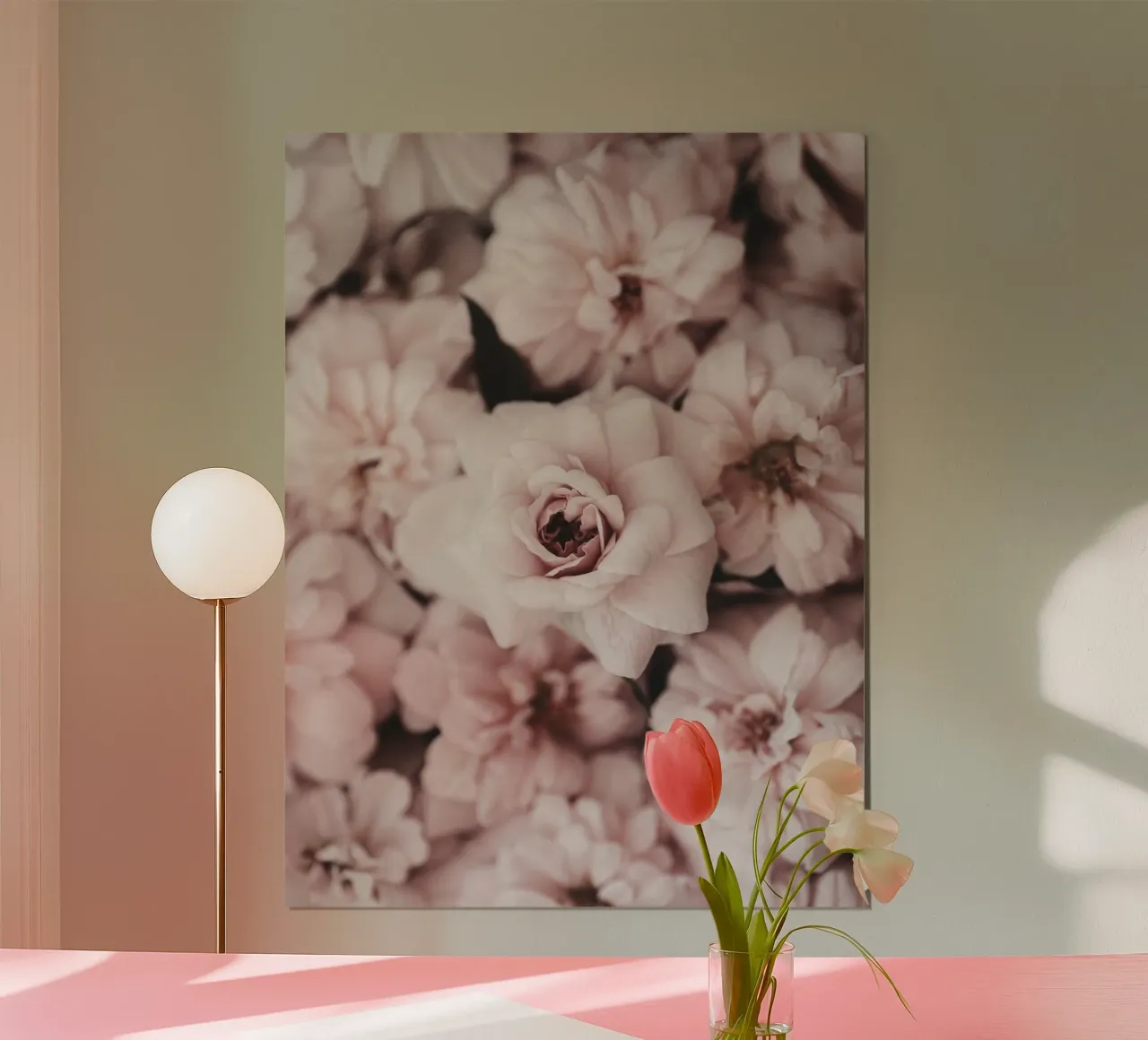 Morbido splendore floreale - Rosa romantico e delicato poster da Whole©