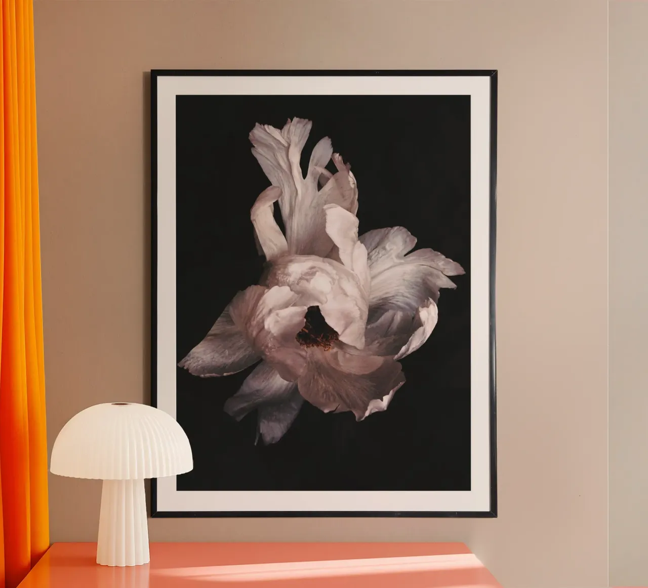 Elegante studio floreale - Mistico ed espressivo poster con telaio in legno da Whole©