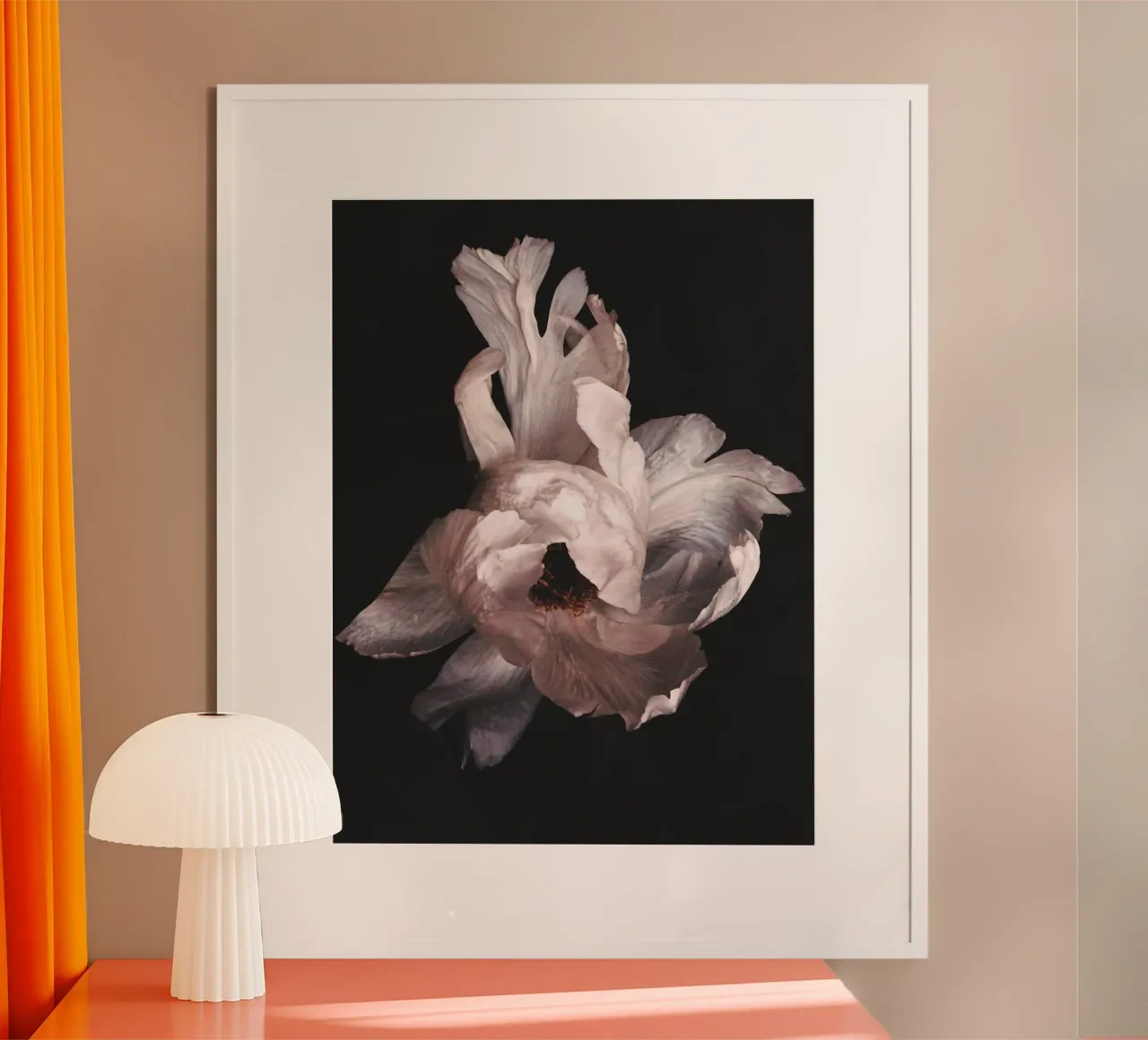 Elegante studio floreale - Mistico ed espressivo poster con telaio in legno da Whole©