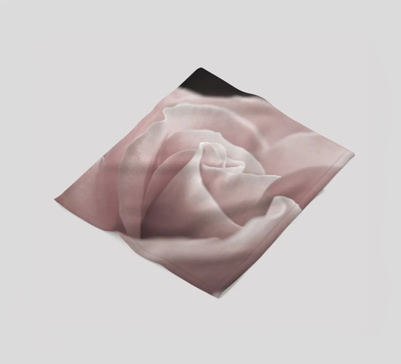 Elegante fiore di rosa - Delicato e senza tempo coperta in pile da Whole©