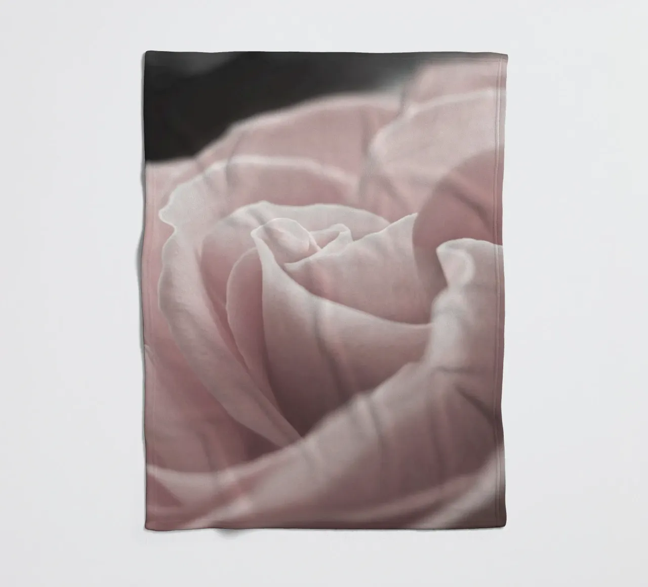 Elegante fiore di rosa - Delicato e senza tempo coperta in pile da Whole©