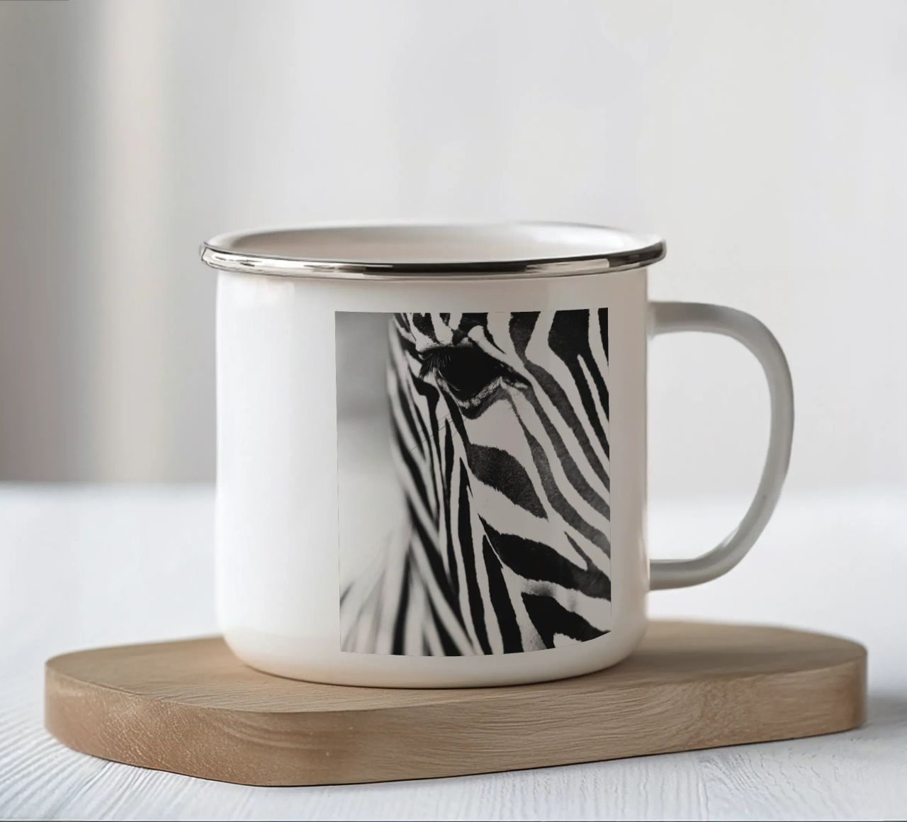 Zebra close-up art - Design moderno in bianco e nero tazza in smalto da Whole©