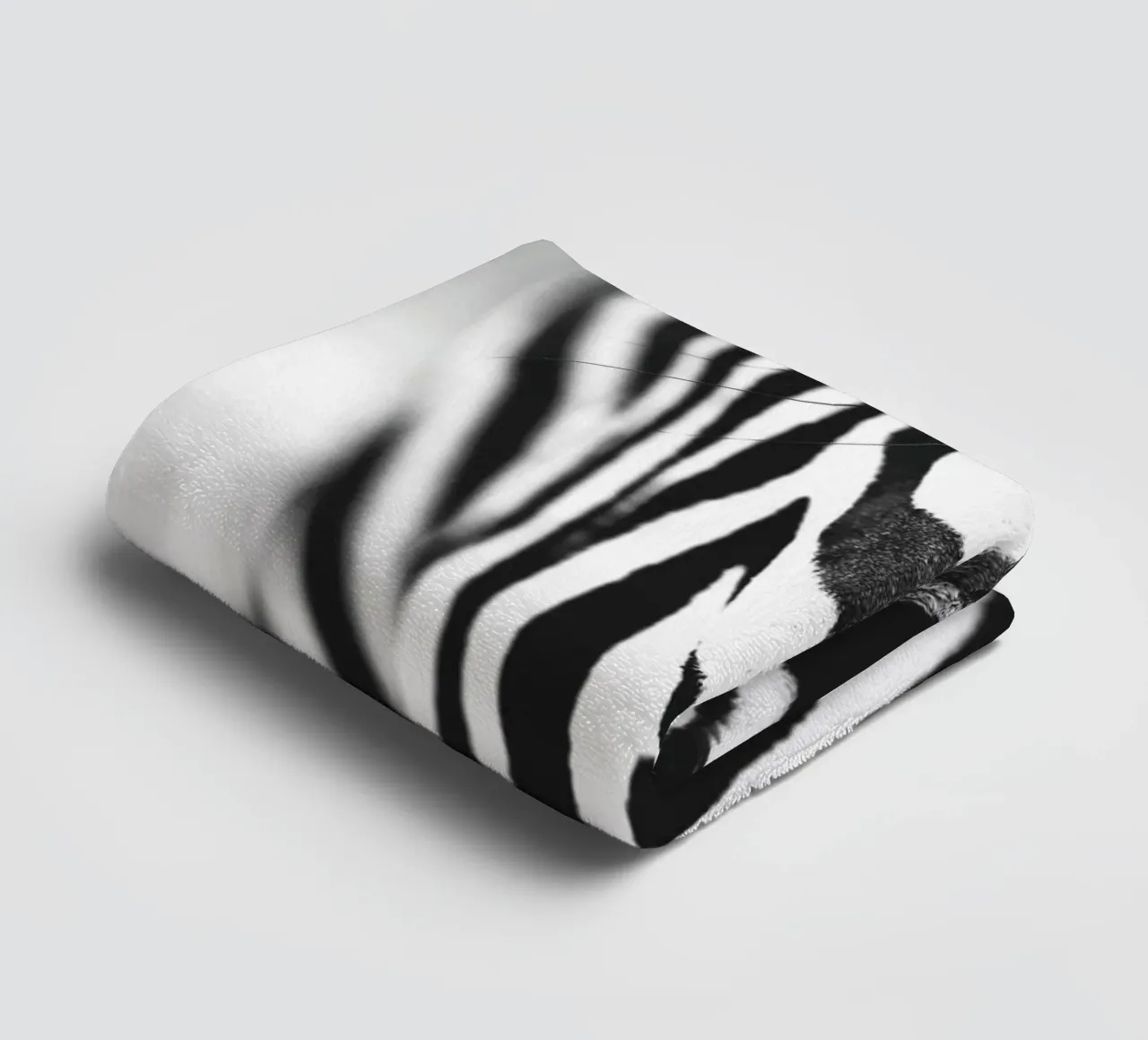 Zebra close-up art - Design moderno in bianco e nero asciugamano da bagno da Whole©