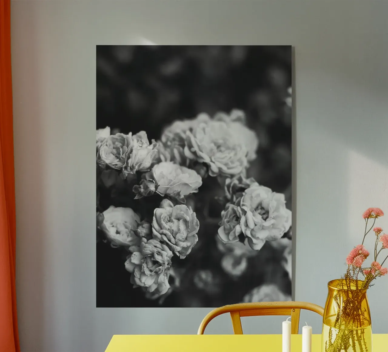 Rose vintage - splendore floreale senza tempo in bianco e nero plexiglass da Whole©