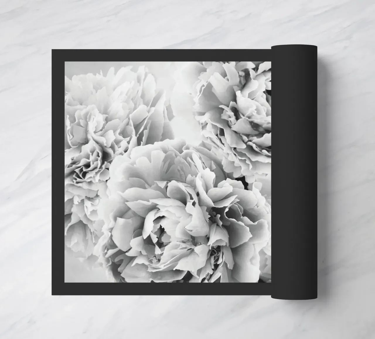 Splendore di peonia - Eleganti fiori bianchi e neri zerbino da Whole©