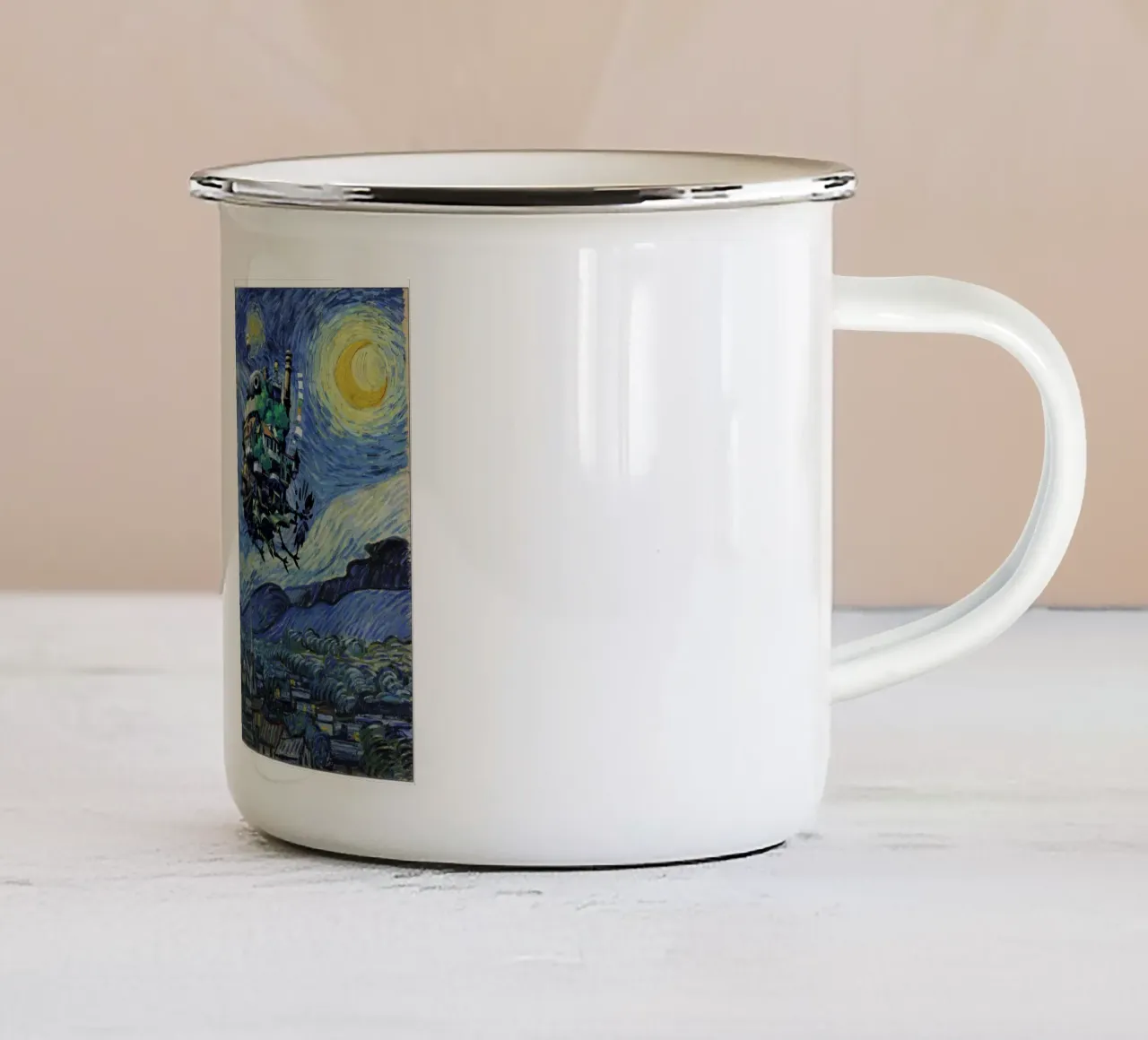 Il castello mobile di Howl e La notte stellata tazza in smalto da Mashtup